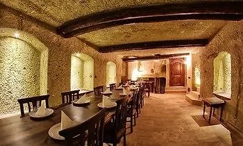 Kemerhan & Cave